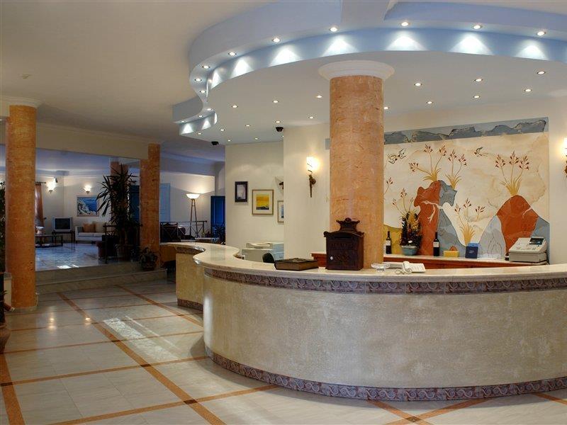 فندق إيجين بلازا Kamári المظهر الخارجي الصورة